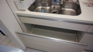 ファーストプラスキッチンに安く食洗機を取り付け！　45㎝キャビネット　シンクキャビネット加工